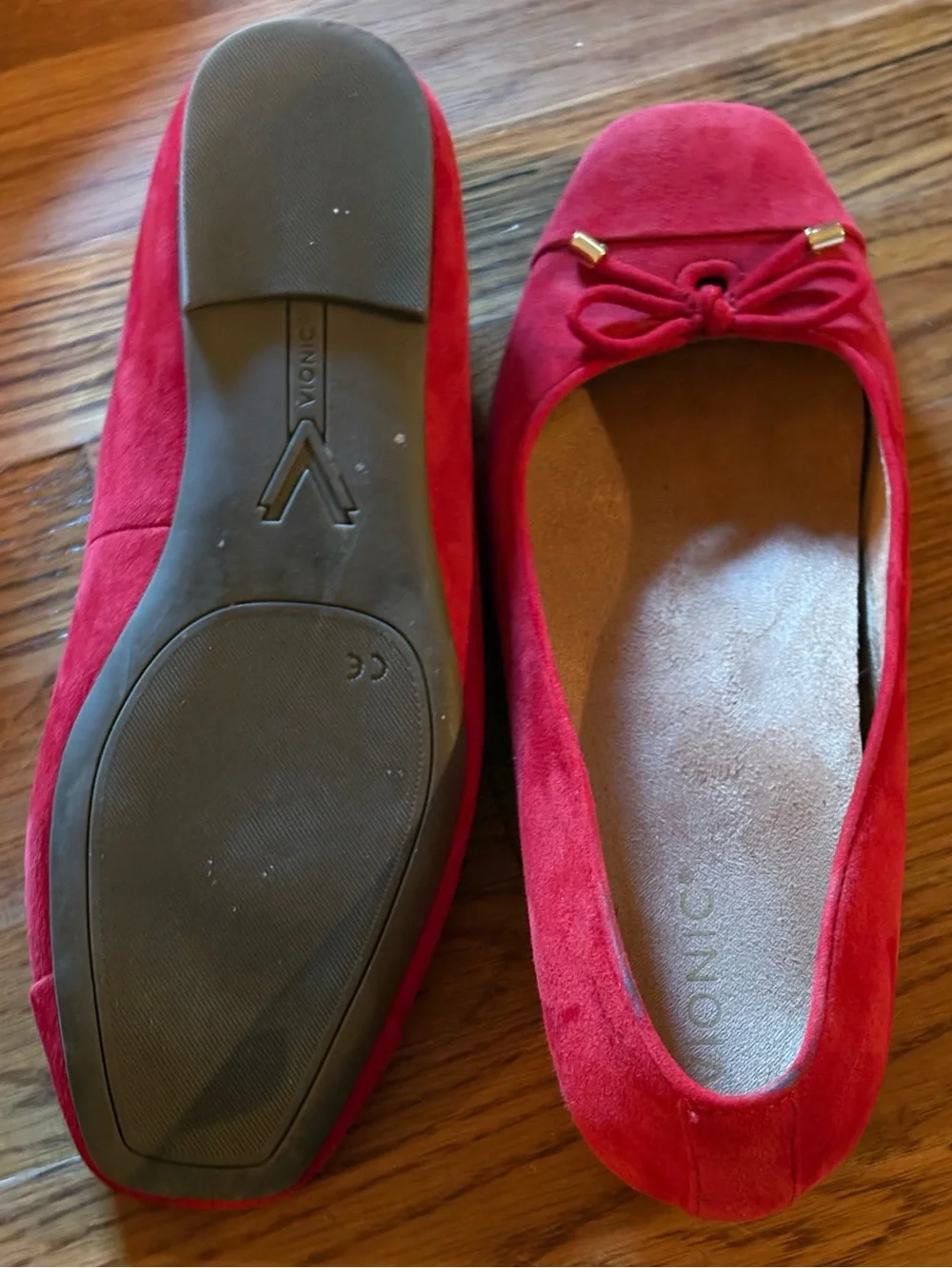 VIONIC “Klara” Womens Red Ballet Comfort Flat Size 9M